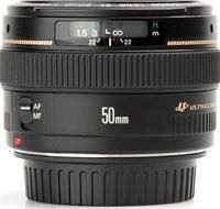 Canon EF 50/1.4 USM Standardobjektiv bei Vollformat/Kleinbild 35mm. APS-C ca. 80mm Protraitbrennweite