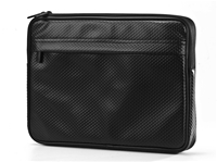 Digifocus SOHO Pop Style Sleeve schwarz für MacBook Pro 33cm/13', genopptes PVC-Sleeve, Microfaser Innen futter zum Schutz des MacBook vor Staub und Fingerabdrücken, ansprechendes Design, leicht zu reinigen