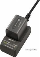 Sony BC-TRV Reiseladeger�t f�r Akkus der P-, H- und V-Serie, 3-teilige Ladezustandsanzeige, geeignet f�r internationale Reisen