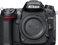 Nikon D7000 Body 16.2 Megapixel, CMOS-Bildsensor (DX), 7.5cm Display, AV-/HDMI-Anschluss, SD/SDHC/SDXC, EXPEED 2, ISO25600, D-Movie Full HD, D-Lighting, LiveView, Pentaprismasucher, 39 Messfelder, 19 Motivprogramme, Programmautomatik
