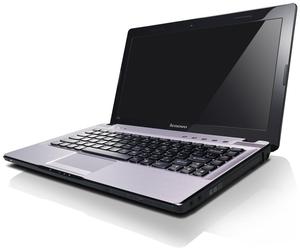 Lenovo IdeaPad Z370 M566AGE W7HP64 + 4GB RAM