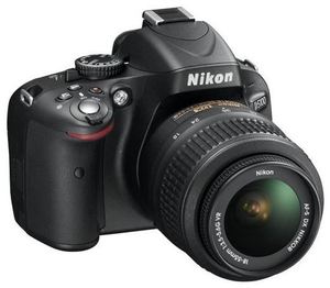 Nikon D5100 AF-S DX 18-55mm II Kit (Art.-Nr. 90443108) - Bild #3